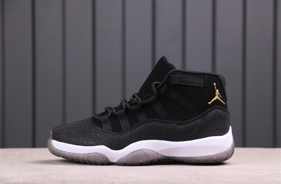 Jordan 11 Retro “Black Stingray”