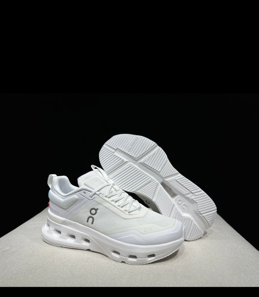 Cloudnova white ￼