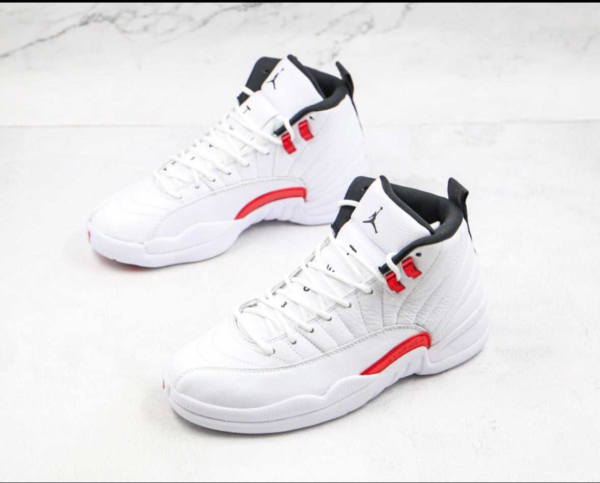 Air Jordan 12
Red Metallic