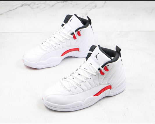 Air Jordan 12
Red Metallic