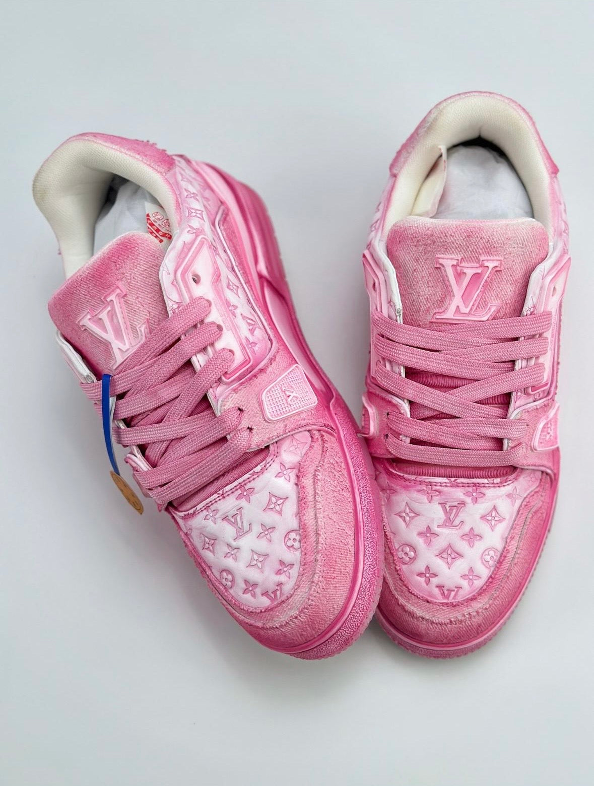 LV Trainer Custom pink