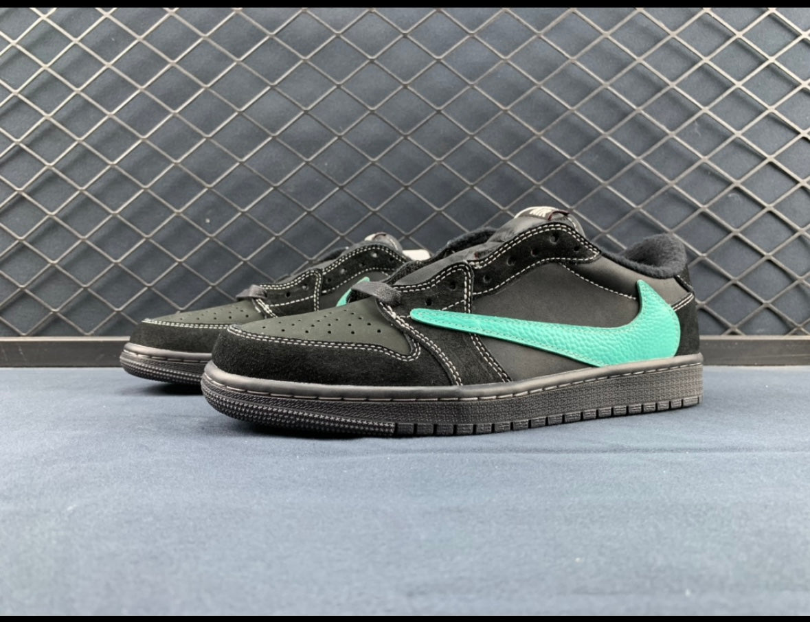 TRAVIS SCOTT X AIR JORDAN 1 LOW OG SP TIFFANY