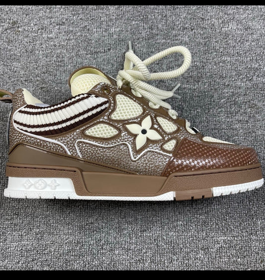 LV Costume Brown