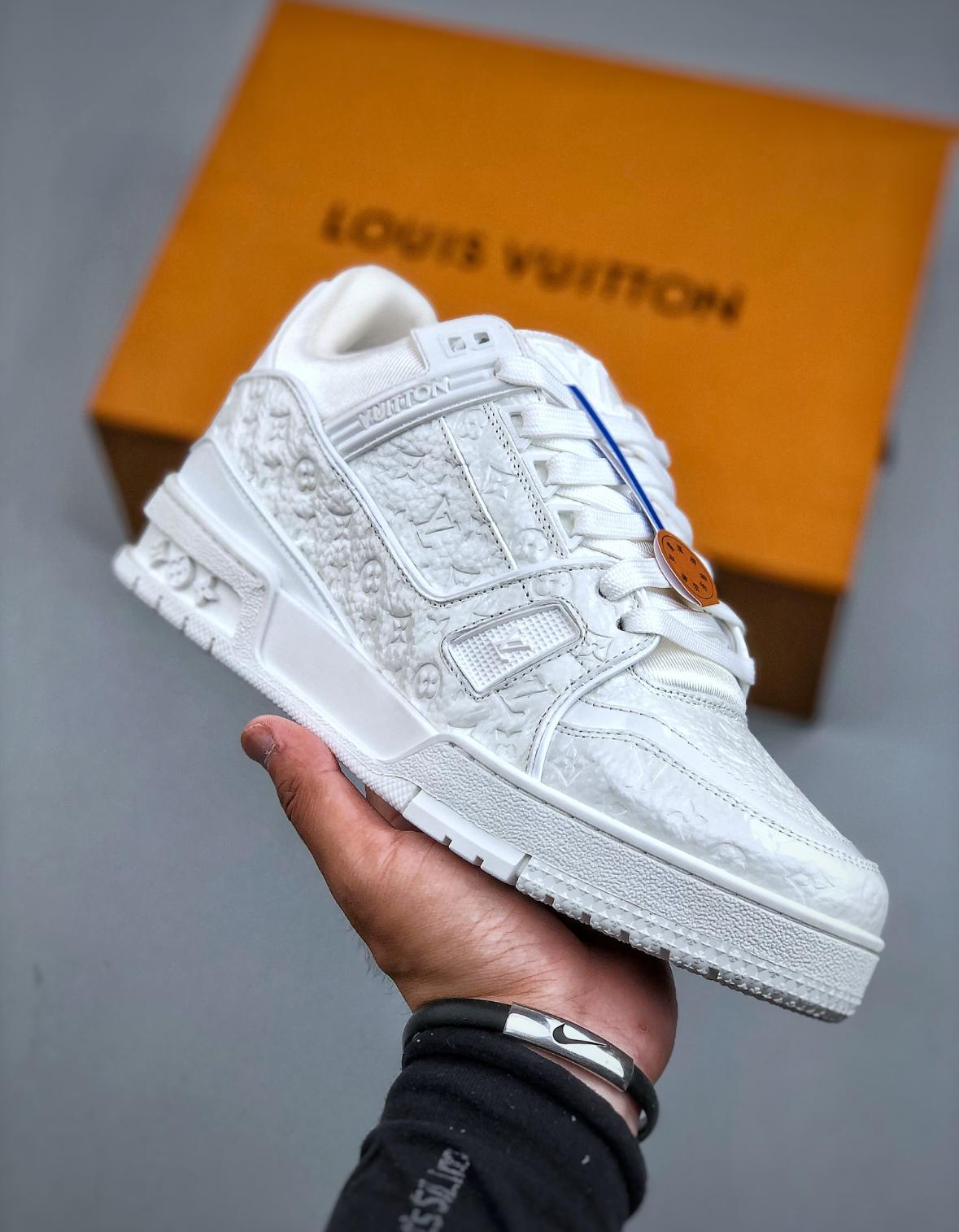 White LV
